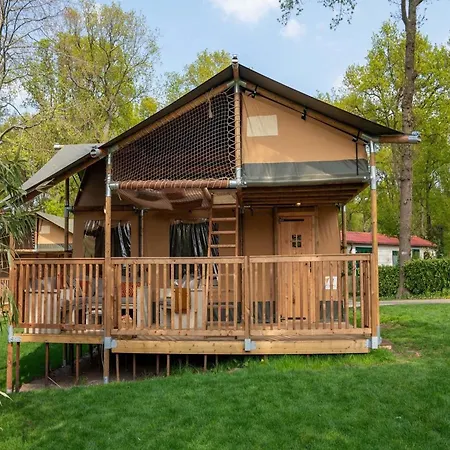 Glamping Tent By De Rhederlaag, Cleaning Included *
